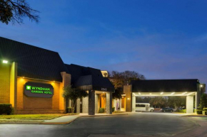 Отель Wyndham Garden Dallas North  Даллас